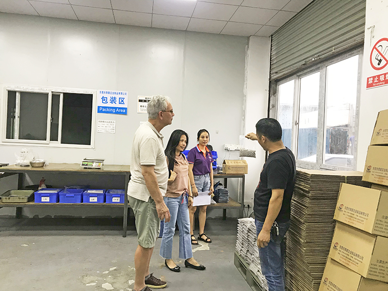 和泰鹏防拆螺丝公司合...